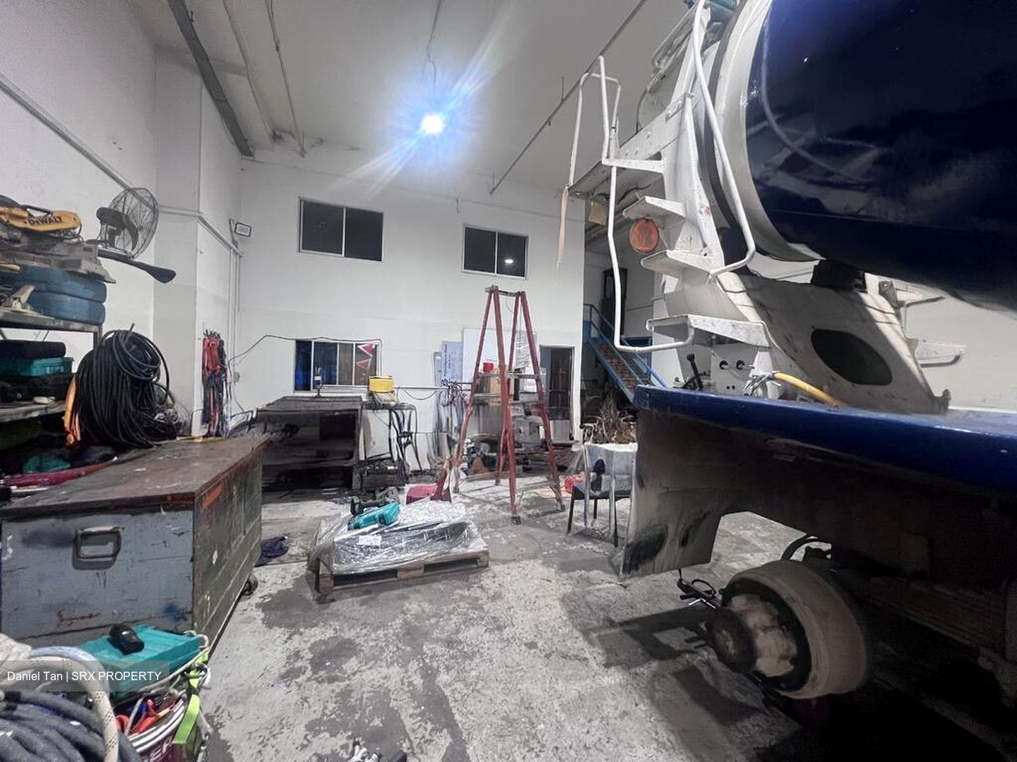 West Star (D22), Factory #521097471
